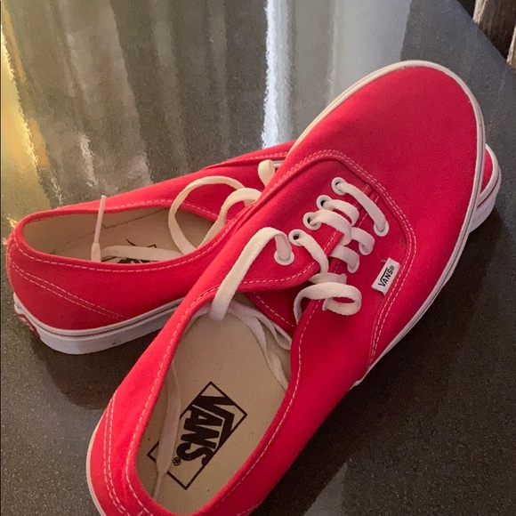 Vans - Picture 3 of 3